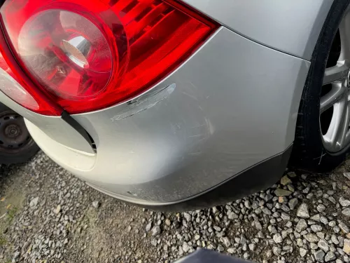 VW Golf 5 1K Limousine Stoßstange hinten Heckstoßstange silber LA7W PDC (176944)