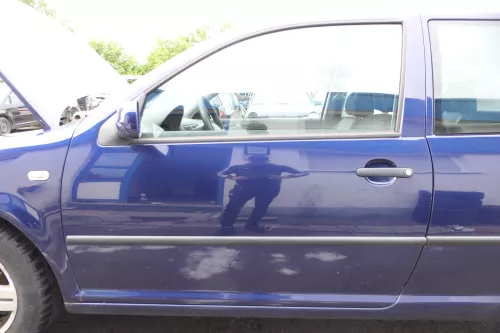 VW Golf 4 Tür vorne links Fahrertür 2/3-Türer blau LB5N ohneAnbauteile (177091)