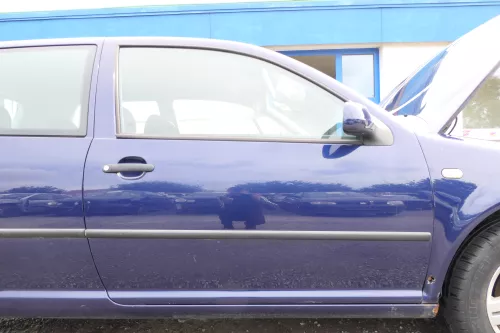 VW Golf 4 Tür vorne rechts Beifahrertür 2/3-Türer blau LB5N ohnAnbauteile (177097)