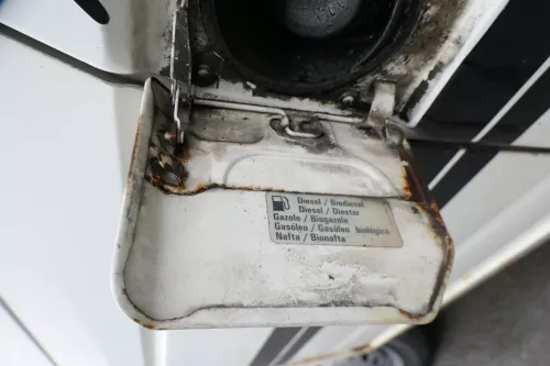 VW T4 Tankdeckel Tankklappe Tank Deckel Klappe weiß R902 (177146)