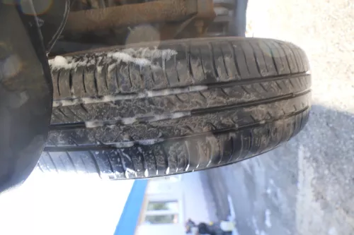 2x VW Polo 9N Felgen Reifen 165/70 R14 81T Sommerreifen 5jx14H2 ET35 ca. 6-7 mm (177169)