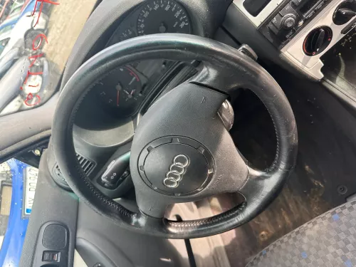 Q828 Audi A4 B5 A6 4B A8 Lenkrad schwarz 3-speichen    MIT airbag