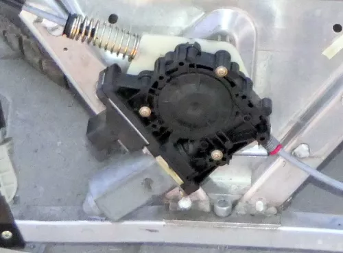 Audi TT 8N Roadster ektrischer Fensterheber Motor 8N7959801D links  (177214)