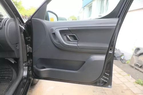 1 x Skoda Roomster Türverkleidung Verkleidung Tür vorne rechts (177389)