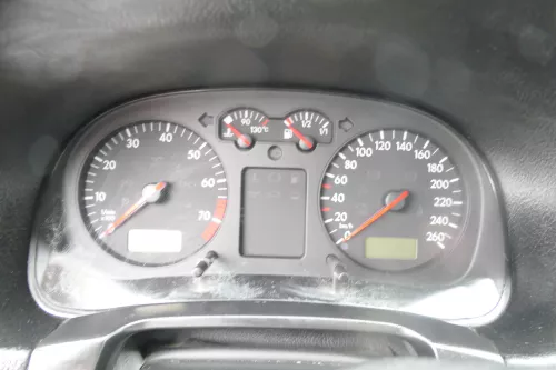 VW Golf 4 Tacho Tachometer Kombiinstrument 202.000km 1J0920801B 1,6 (177640)