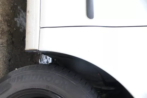VW Fox 5Z Kotflügel vorne rechts weiß LB9A (177650)