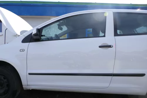 VW Fox 5Z Tür vorne links Fahrertür weiß LB9A - ohne Anbauteile (177658)