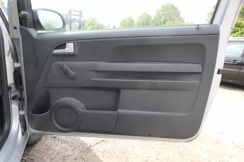 1x VW Fox 5Z Türverkleidung Verkleidung Tür vorne rechts schwarz 5Z3867014 71N (177668)
