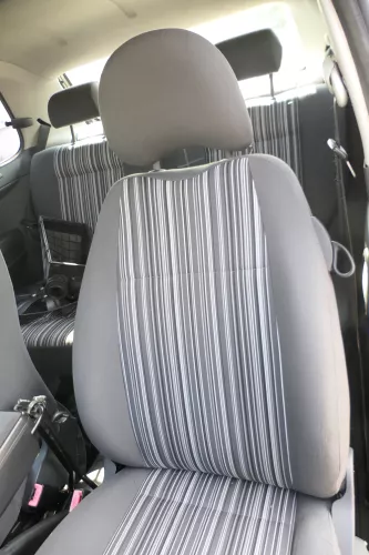 VW Fox Sitz Fahrersitz vorne links OHNEAirbag höhenverstellbar  (177691)