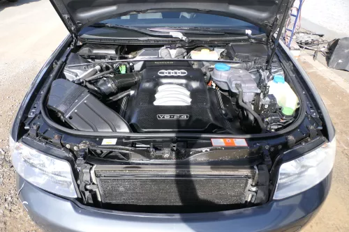 Audi A4 8E B6 Krümmer Abgaskrümmer 078253032BK BDV 6 Zylinder rechts (177751)