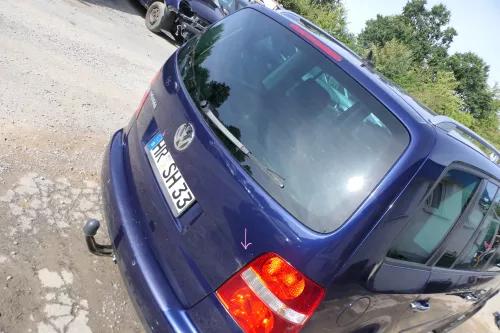 VW Touran 1T Heckklappe Kofferraumklappe hinten blau LB5N mit Scheibe -Rost (177789)