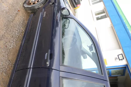 VW Polo 6N 6N2 Tür vorne links Fahrertür 4/5-Türer blau LC5H ohneAnbauteile (177998)