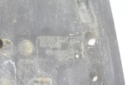 Audi A4 8E Unterbodenverkleidung Verkleidung rechts unten Abdeckung 8E0825208D/E (178093)