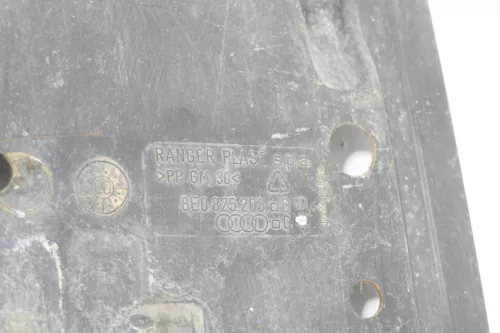 Audi A4 8E Unterbodenverkleidung Verkleidung rechts unten Abdeckung 8E0825208D/E (178093)