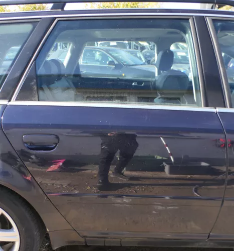 Audi A6 4B C5 Tür Türblatt hinten rechts blau LZ5L mit Rahmen (178113)