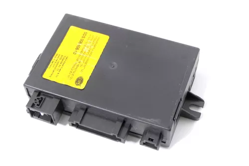 VW Touran Caddy 2K Modul Steuergerät Anhängerkupplung Hella (178210)