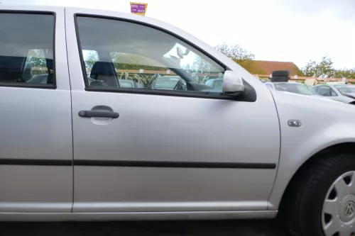 VW Golf 4 Bora Tür vorne rechts Beifahrertür 4/5-Türer+Kombi Variant LA7W silber (178520)