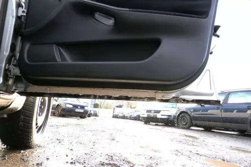 Audi A4 B5 Tür nur Türblatt vorn rechts Beifahrertür grau silber LY7M Kombi Limo (178549)