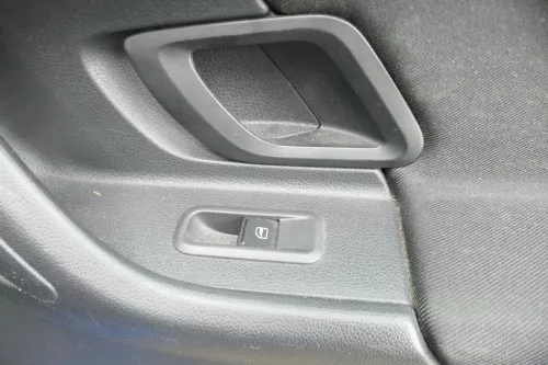 1x Skoda Fabia 5J Stufenheck Türverkleidung Verkleidung Tür hinten rechts Griff (178615)