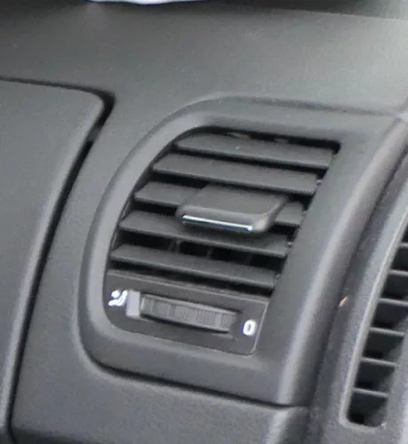 Skoda Fabia Roomster 5J Lüftungsdüse Düse Lüftung vorne rechts 5J0819702M (178626)