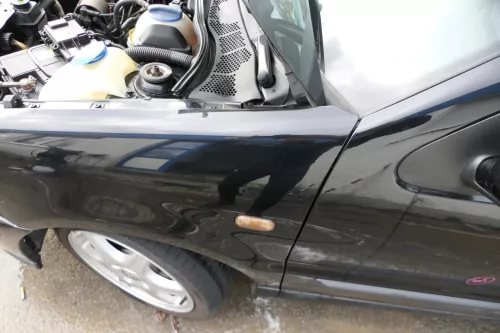 VW Polo 6N 6N1 Kotflügel vorne links schwarz L041 (178650)