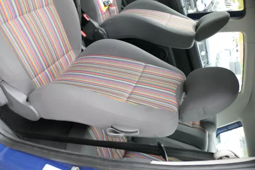 VW Fox Sitz Fahrersitz vorne links OHNEAirbag höhenverstellbar (178786)