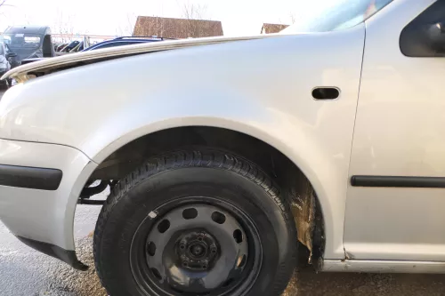 VW Golf 4 1J Kotflügel vorne links silber LB7Z (178826)