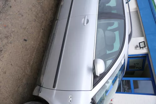 VW Passat 3B 3BG Kombi + Limo Tür vorne rechts Beifahrertür grau silber LA7W (178920)