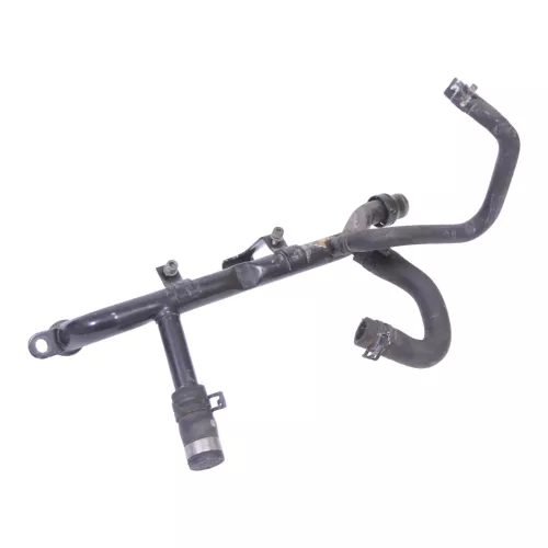 VW Passat 3BG Kühlmittelrohr Rohr Schlauch Leitung 2,0 ALT 06B121065AA (178941)