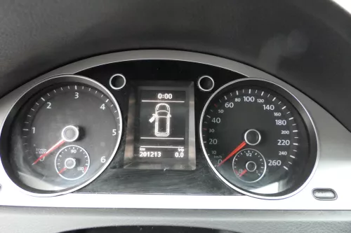 VW Passat 3C Tacho Tachometer 201.000km 3C0920872G Diesel TDI 