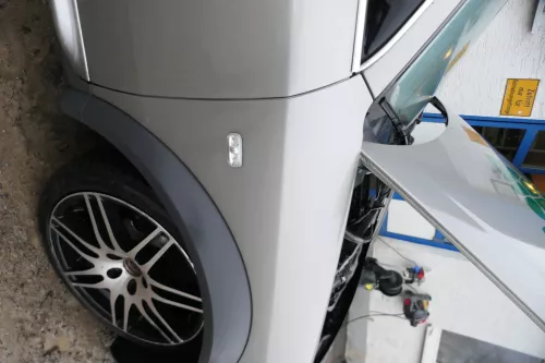 Audi A6 4Z Allroad Kotflügel vorne rechts grau + Leiste (179256)