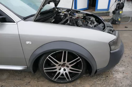 Audi A6 4Z Allroad Kotflügel vorne rechts grau + Leiste (179256)