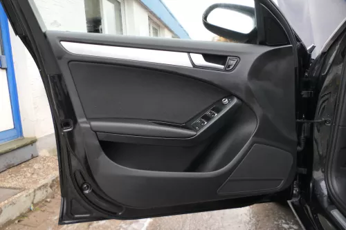 1x A4 8K B8 Türverkleidung Verkleidung Tür vorne links schwarz Stoff schwarz (179313)