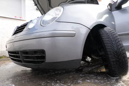 VW Polo 9N Stoßstange Frontstoßstange vorne silber grau LAD7W (179413)