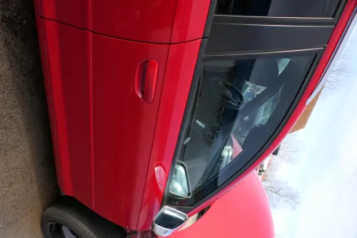Audi A3 8P 4/5 Türer Tür vorne rechts Beifahrertür Türblatt rot LY3J (179479)