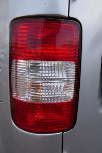 VW Caddy 2K original Rücklicht Rückleuchte Heckleuchte hinten links FLÜGELTÜR (179704)