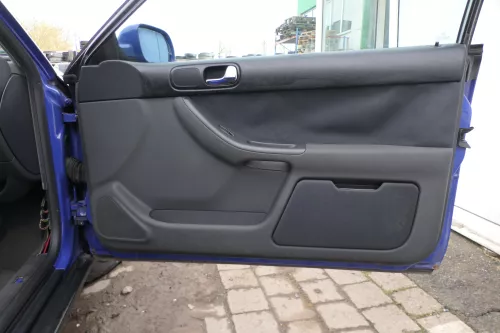 1x A3 8L Türverkleidung Verkleidung Tür vorne rechts 2/3-Türer schiefer / onyx (179909)