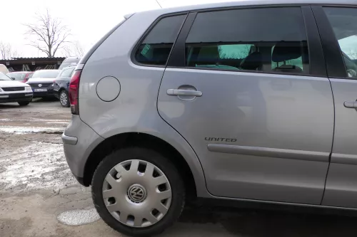 VW Polo 9N 9N3 Tür hinten rechts 4/5-Türer grau silber LA7R - ohne Anbauteile (179926)
