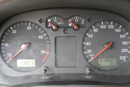 VW Golf 4 Tacho Tachometer Kombiinstrument 318.000km 1J0920801E TDI Diesel (179996)