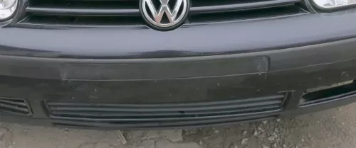 VW Golf 4 1J Stoßstange vorne Stoßfänger vorn schwarz LC9Z Frontstoßstange (180016)