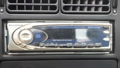 VW Golf 4 Bora Radio CD Player Panasonic DFX 100N 40Wx4 Receiver Changer RDS (180048)