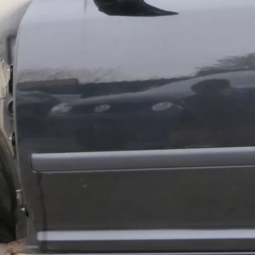 Skoda Octavia 1Z Kombi+Limo Tür vorne links Fahrertür schwarz LF9R OHNEAnbauteil (180158)