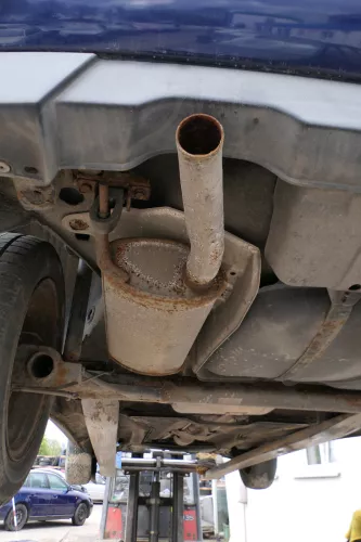 VW Golf 3 Auspuff Mitteltopf + Endschalldämpfer 1,6 AFT 2E AKS AGG AKR ADY 2.0 (180244)