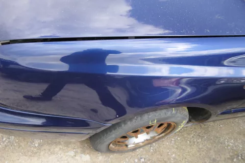 VW Golf 3 1E Cabrio Kotflügel vorne links - Rost blau LC5U (180246)
