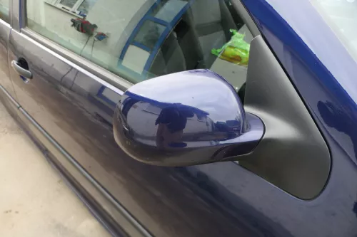 VW Golf 4 Bora elektrischer Spiegel vorne rechts Außenspiegel blau LB5N Glas (180265)