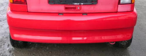 VW Polo 6N Stoßstange hinten 2-geteilte Heckstoßstange rot LP3G Stoßfänger
