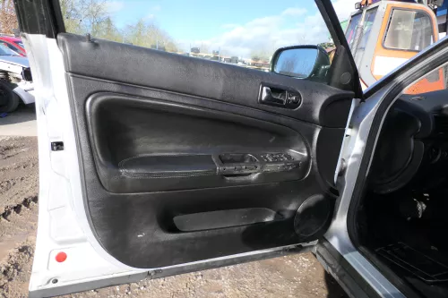 4x Passat 3B Türverkleidung Verkleidung Tür vorne links rechts  - schwarz Leder (180368)