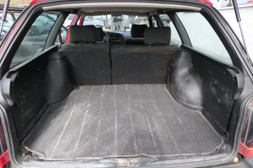 VW Passat 3A 35i Kombi Verkleidung Teppich Kofferraum Kofferraumteppich schwarz (180476)