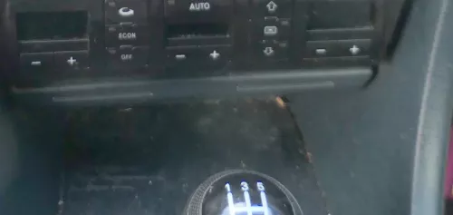 Audi A6 4B Aschenbecher vorne 4B0857951AL / AK grün lago