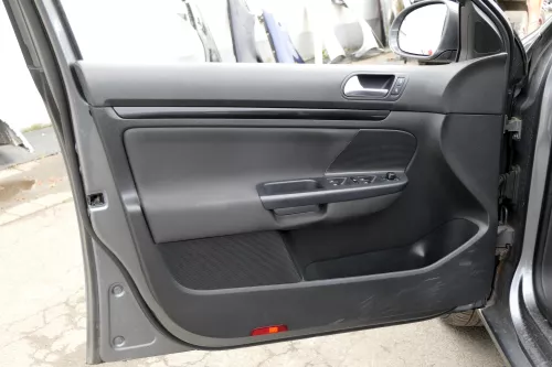 1x VW Golf Variant Kombi AJ5 Türverkleidung Verkleidung Tür vorne links  (180585)
